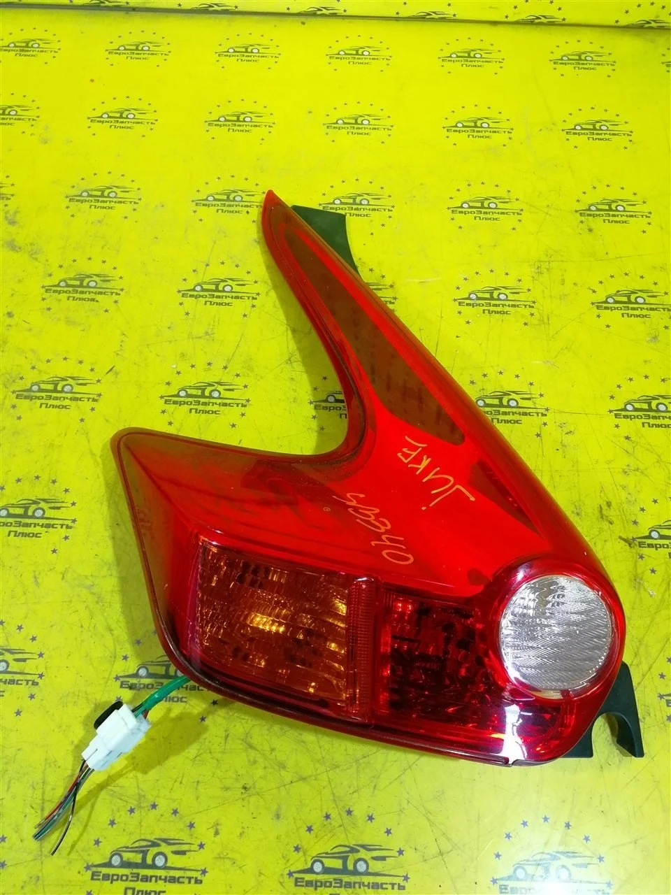 Фонарь Nissan Juke 265551KA0A F15, задний левый