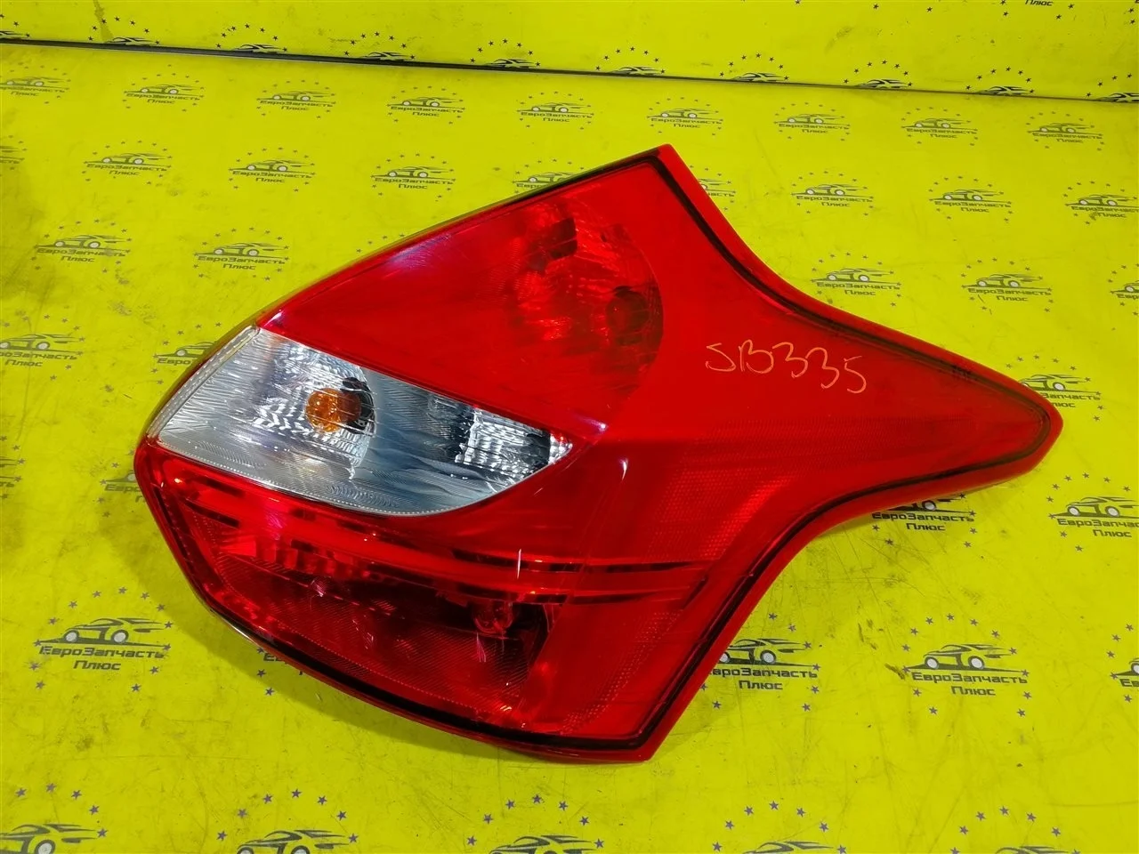 Фонарь Ford Focus 3 1719704, задний правый