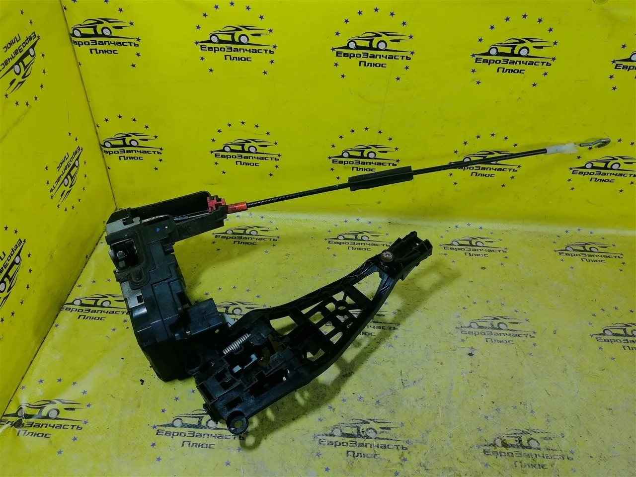 Замок двери Opel Astra 13220372 H, задний правый