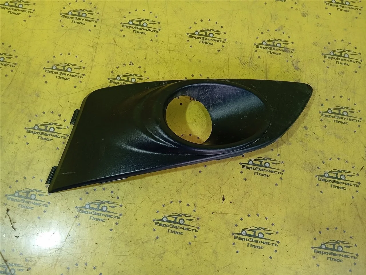 Рамка, накладка птф Chevrolet Aveo 96694767 T255, левый