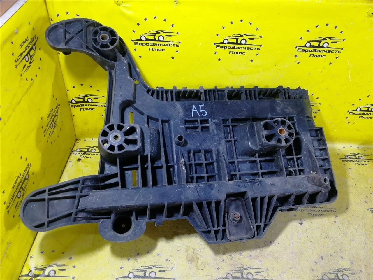 Площадка АКБ Skoda Octavia A5 1K0915333 1Z