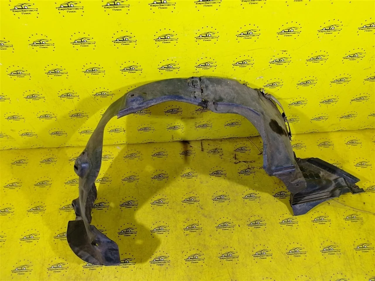 Подкрылок Chevrolet Aveo 95479569 T300, передний левый