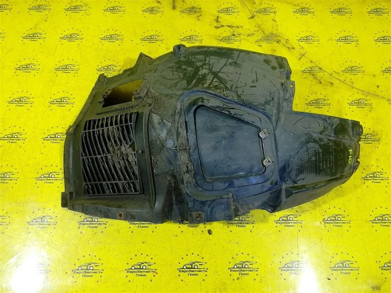 Подкрылок, локер Bmw 5 51717186727 F10, передний левый