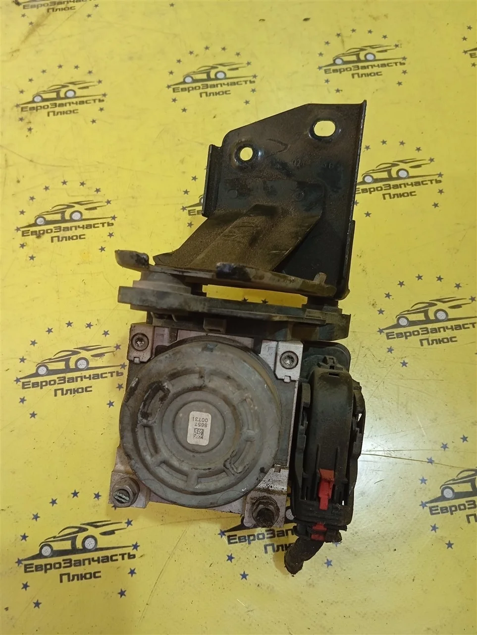 Блок управления ABS Skoda Octavia A5 5Q0907379A 1Z