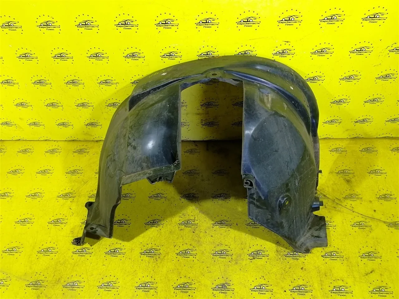 Подкрылок, локер Renault Duster 638400004R HS, передний правый