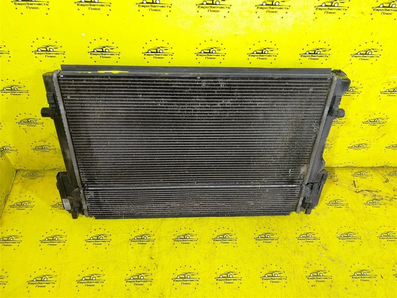 Радиатор охлаждения двигателя Skoda Octavia A7 5Q0121251EC 5E