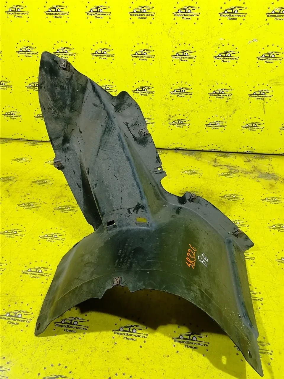 Подкрылок Volkswagen Passat B6 3C0805911, передний левый