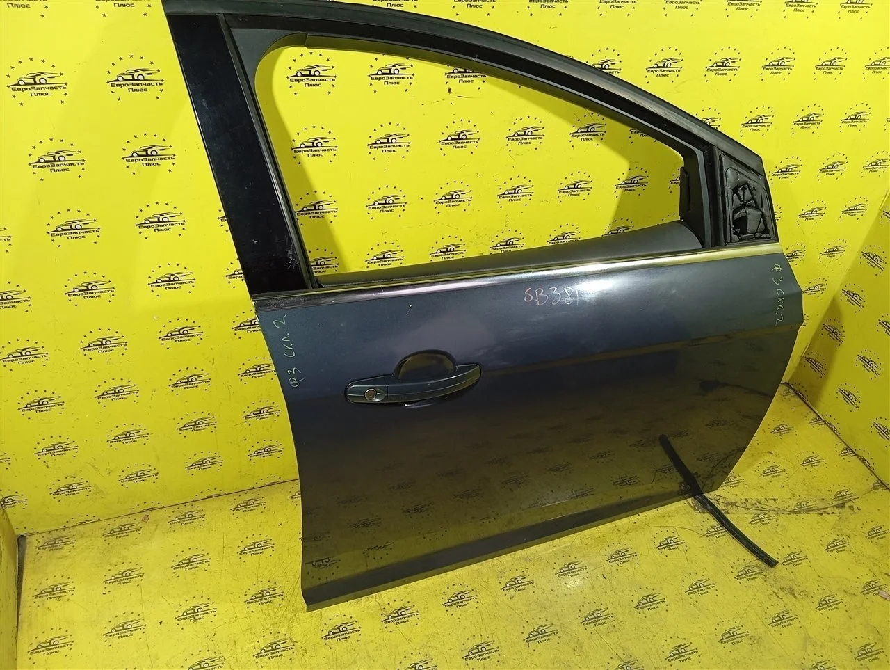 Дверь Ford Focus 3 1899144, передняя правая