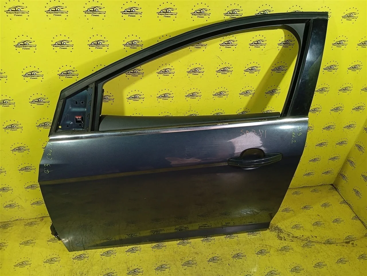 Дверь Ford Focus 3 1530170, передняя левая