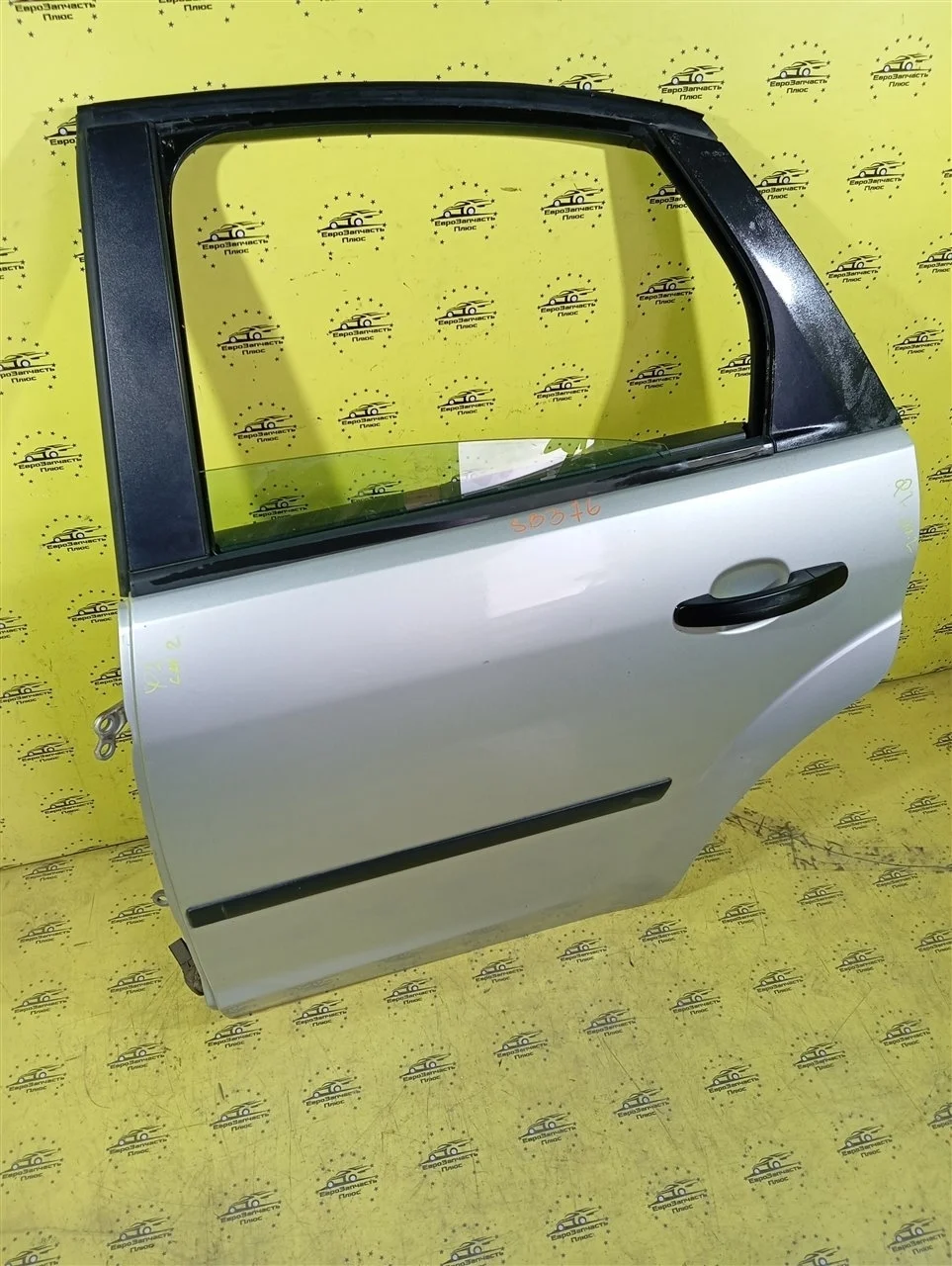 Дверь Ford Focus 2 1702408, задняя левая