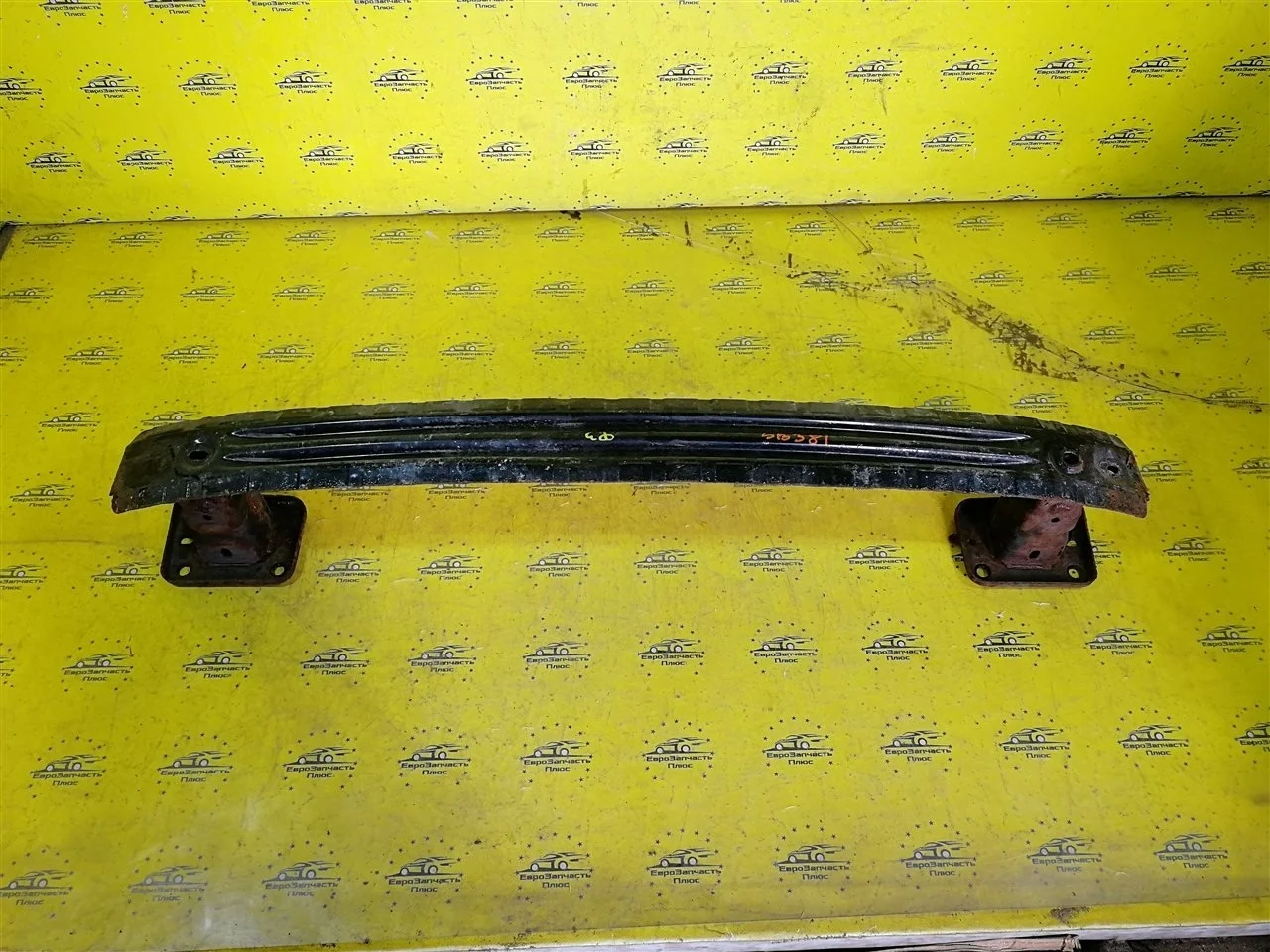 Усилитель бампера Ford Focus 3 1859062, задний