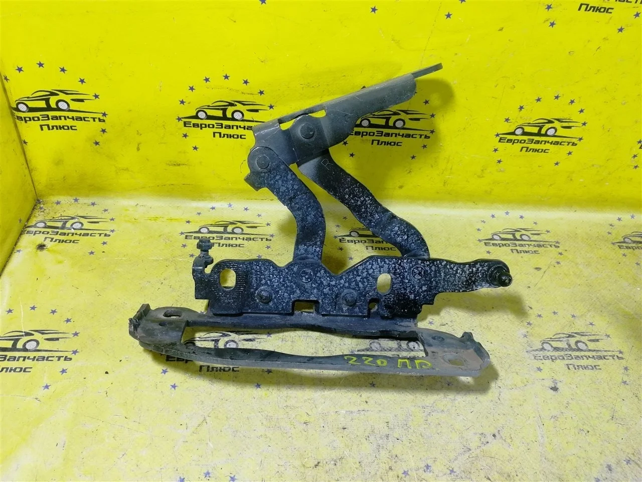 Петля капота Mercedes-Benz C220 2048800228 W204, передняя правая