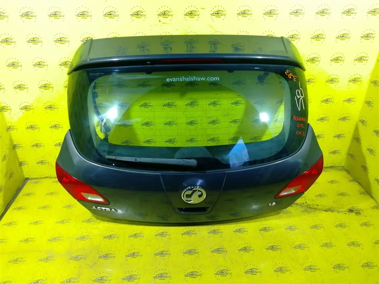 Крышка багажника Opel Astra 13288625 J