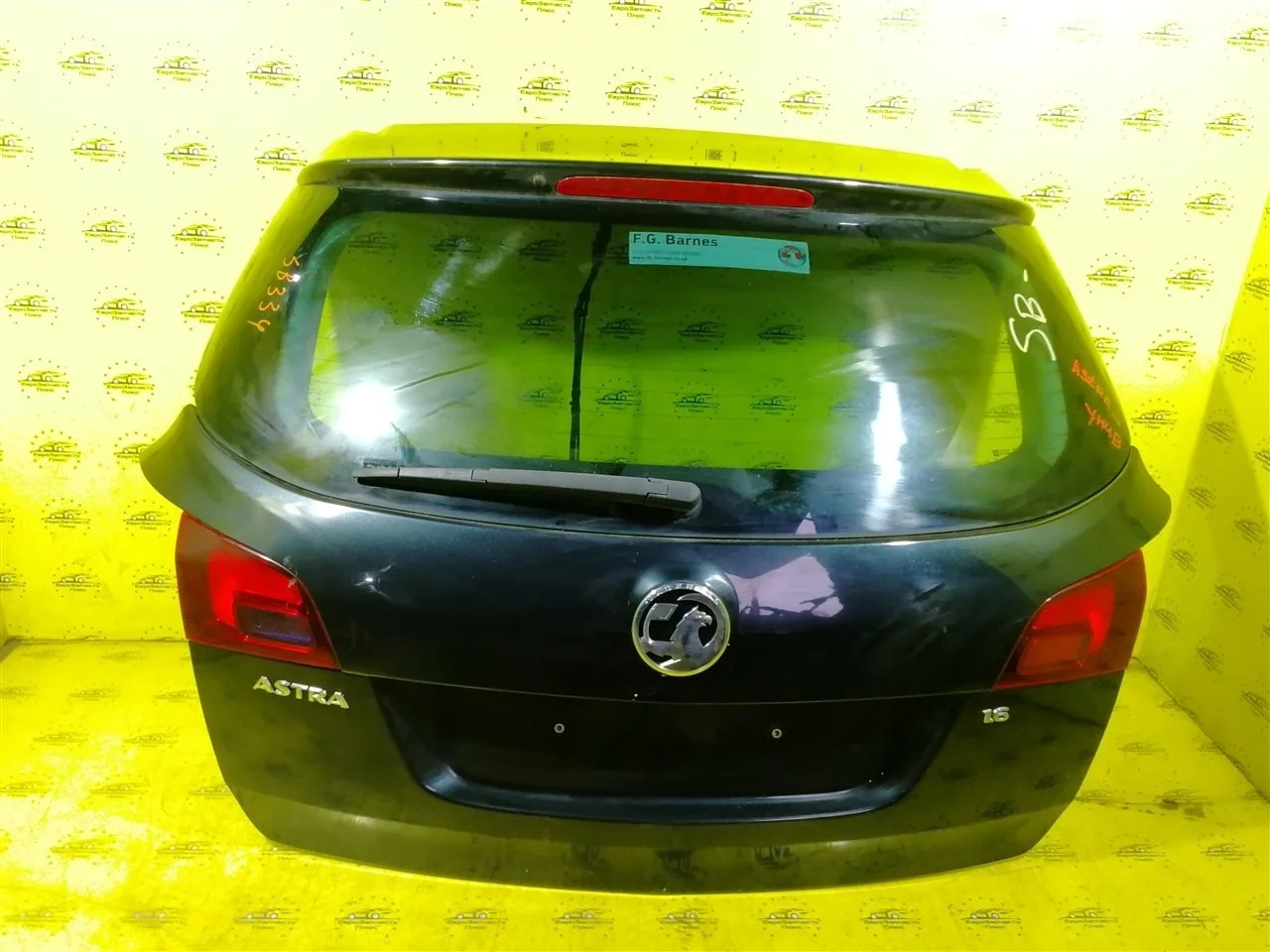 Крышка багажника Opel Astra 13301585 J