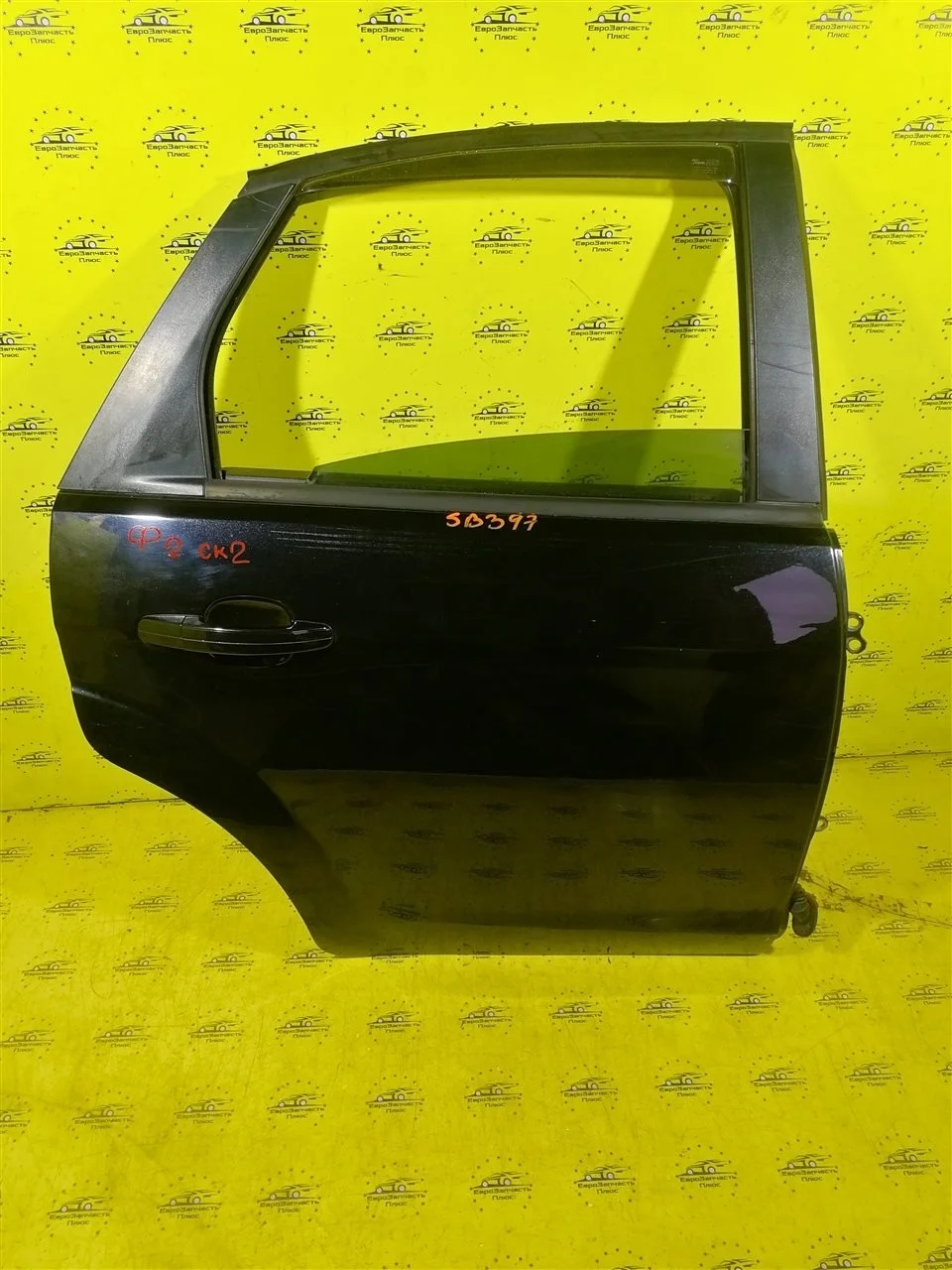 Дверь Ford Focus 2 1702408, задняя правая