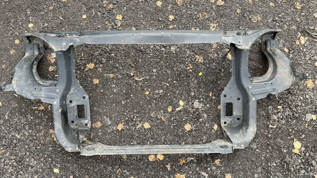 Передняя панель телевизор mercedes w164