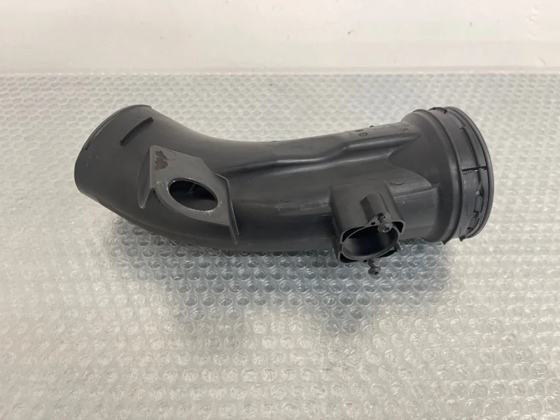 Патрубок воздушного фильтра Bmw X5 2011 13717583714 E70 N55B30