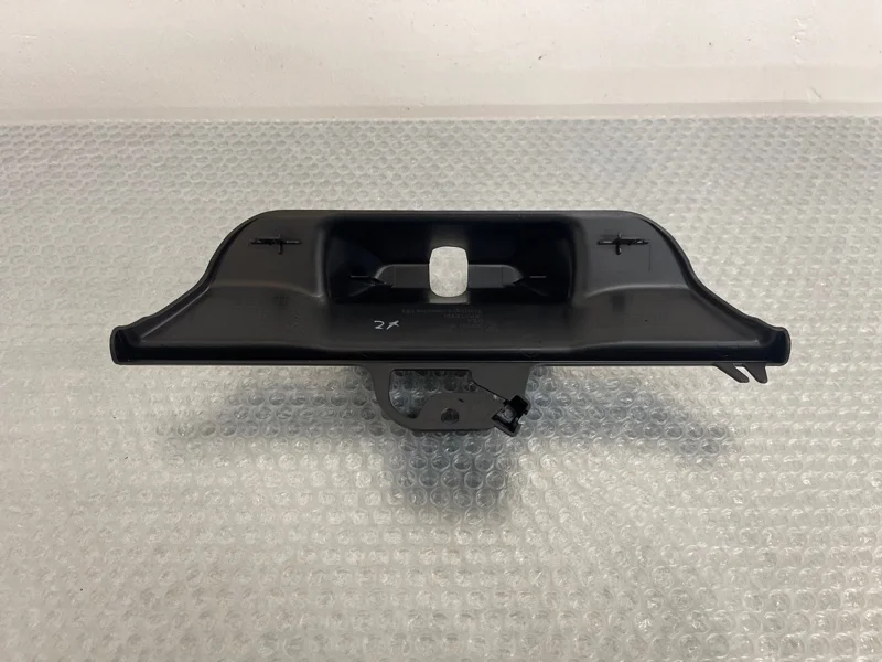 Накладка замка крышки багажника Bmw X5 2010 51497177378 E70 N55B30, задняя