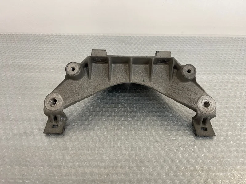 Консоль кронштейн щита передка Bmw X5 2011 51717137238 E70 N63B44A