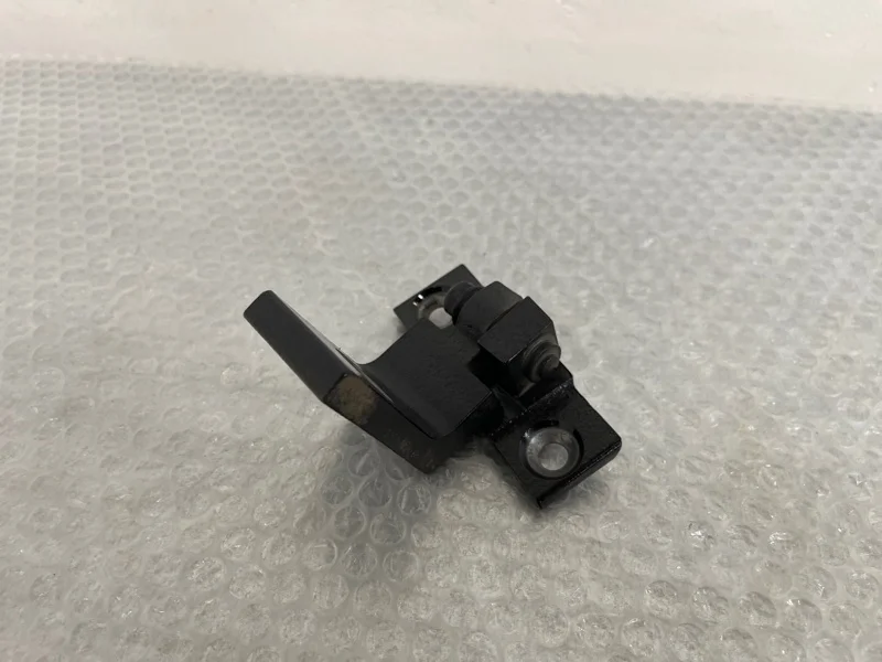 Петля двери Bmw X5 2011 41517176848 E70 N55B30, передняя правая