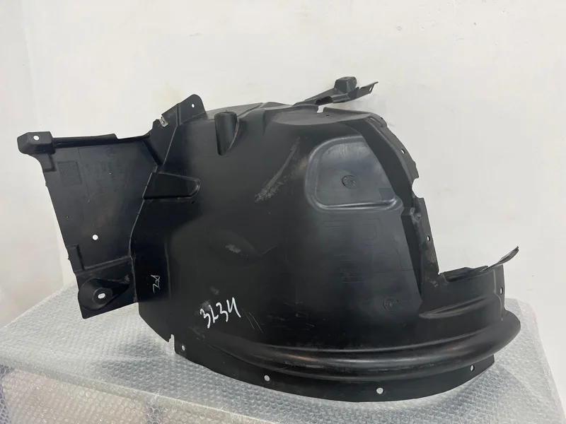 Подкрылок Bmw X5 2012 51717169414 E70 N55B30, передний правый