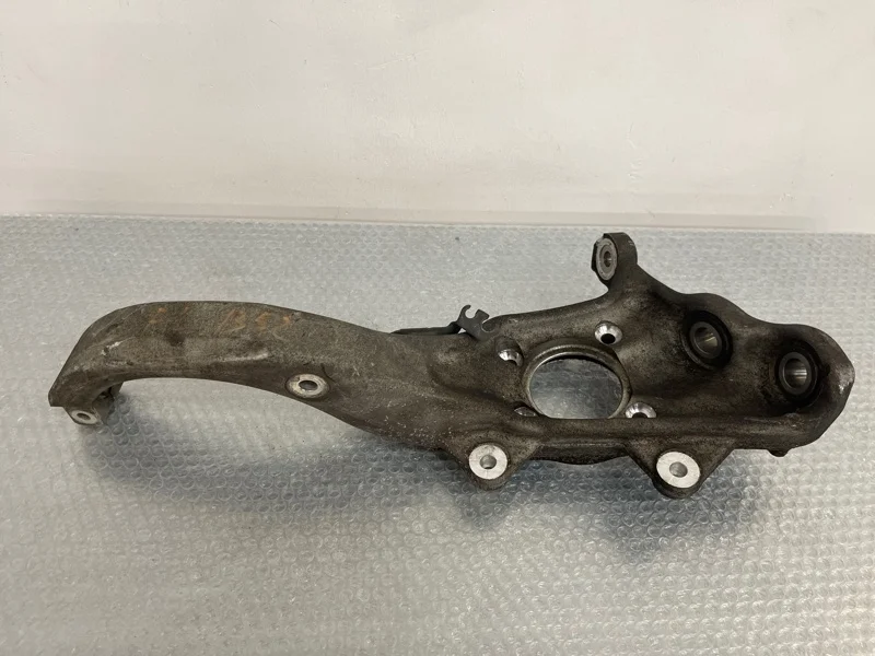 Кулак поворотный Bmw X5 2010 31216773783 E70 N55B30, передний левый