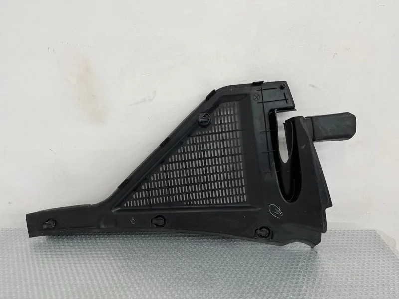 Жабо крышка салонного фильтра Bmw X5 2012 64316945583 E70 N55B30, левое