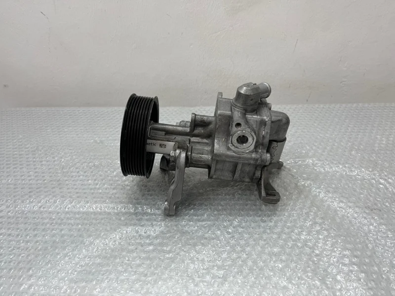 Насос гидроусилителя руля Bmw X5 2012 32416796454 E70 N55B30