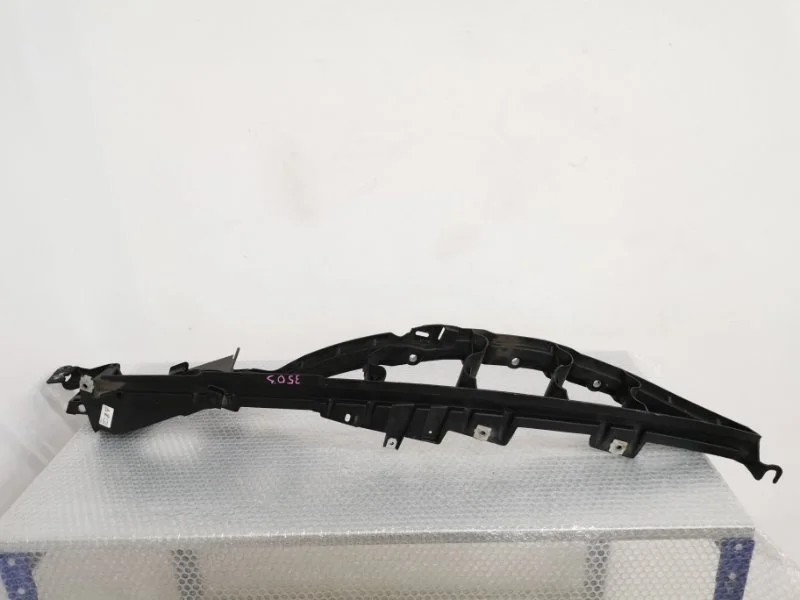 Кронштейн крыла верхний Bmw X5 2012 51657157990 E70 N55B30, правый