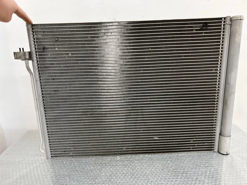 Радиатор кондиционера Bmw X5 2011 64509239992 E70 N55B30