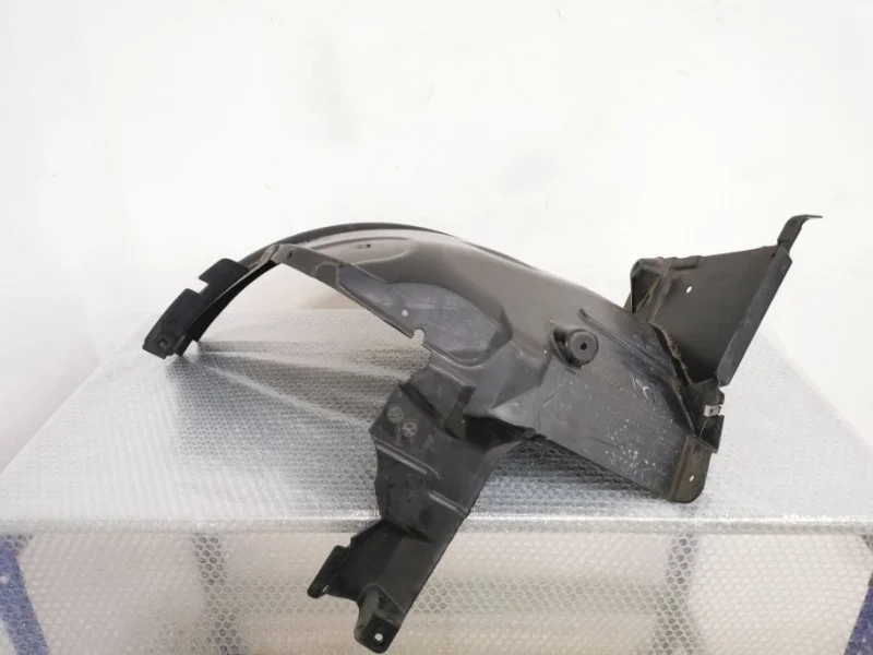 Подкрылок Bmw X5 2011 51717169414 E70 N55B30, передний правый