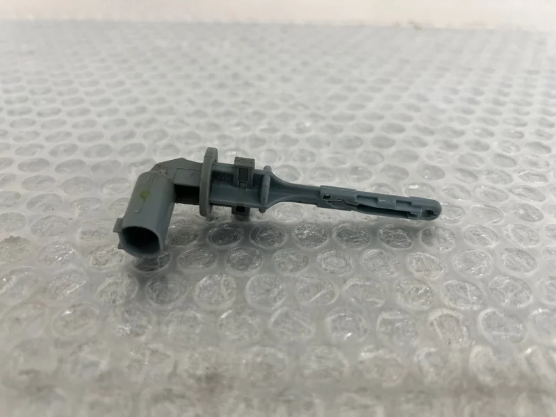 Датчик уровня бачка омывателя Bmw X5 2012 17137553919 E70 N55B30