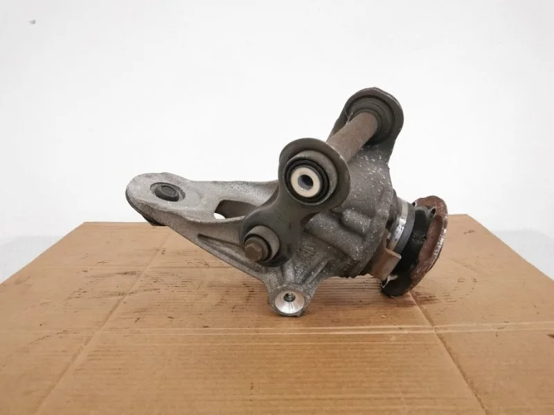 Кулак Bmw X5 2012 33326879102 E70 N55B30, задний правый