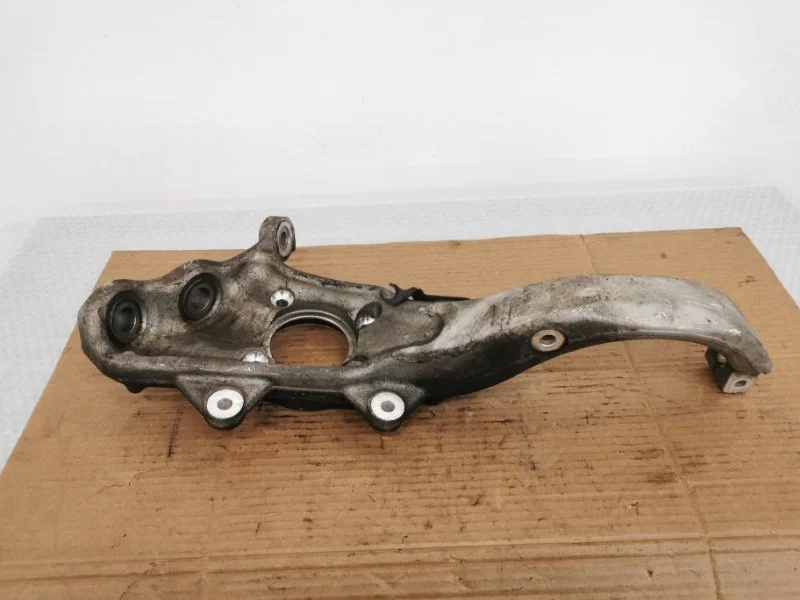 Кулак поворотный Bmw X5 2011 31216773784 E70 N55B30, передний правый