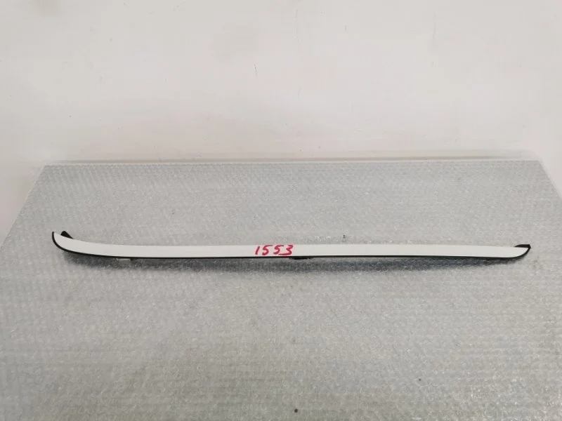 Молдинг лобового стекла Bmw X5 2011 51317250395 E70 N55B30, левый