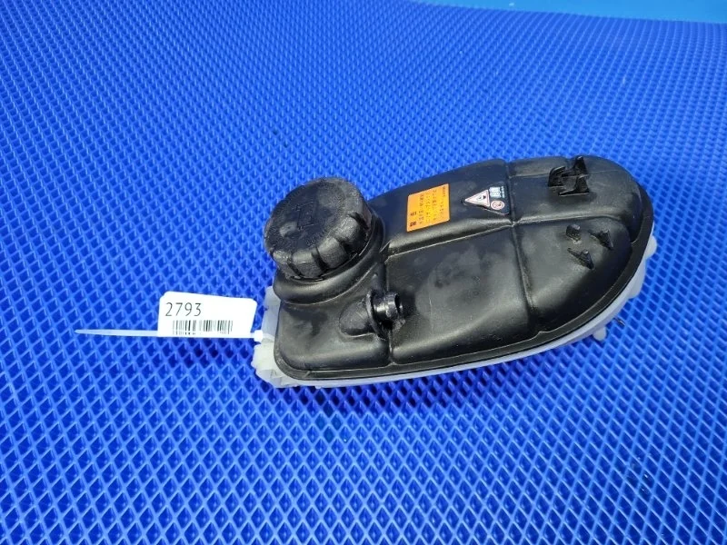 Бачок расширительный Mercedes-Benz B-class W246