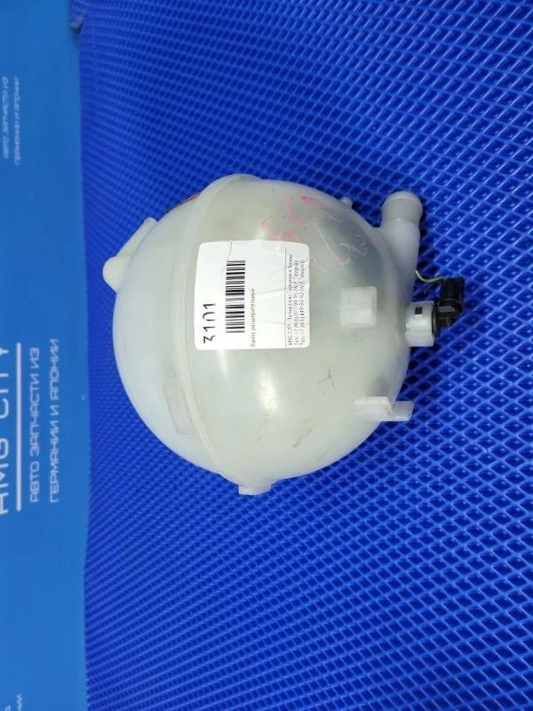 Бачок расширительный Mercedes-Benz Viano W639