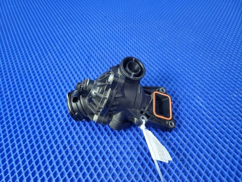 Термостат Mercedes-Benz C-class W205 М274910 2016