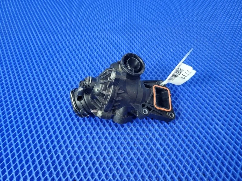 Термостат Mercedes-Benz C-class W205 М274910 2016