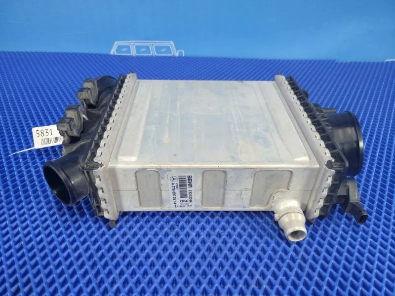 Интеркулер Mercedes-Benz S-class Maybach W222