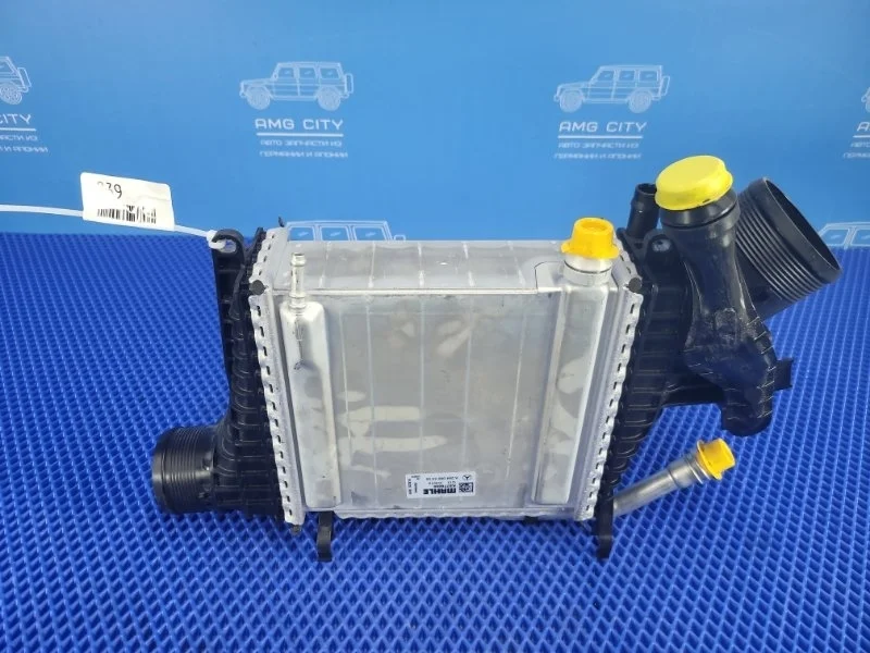 Интеркулер Mercedes-Benz C-class W205 М264920 2019