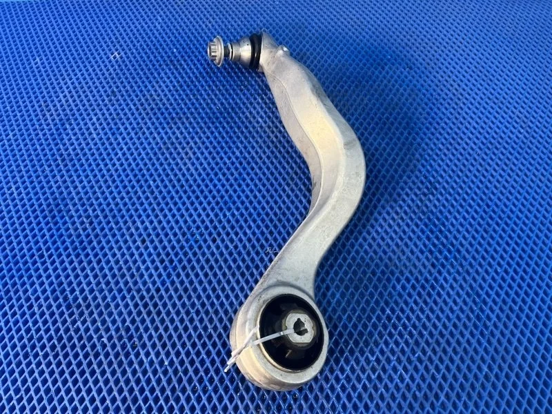 Рычаг передней подвески передний левый