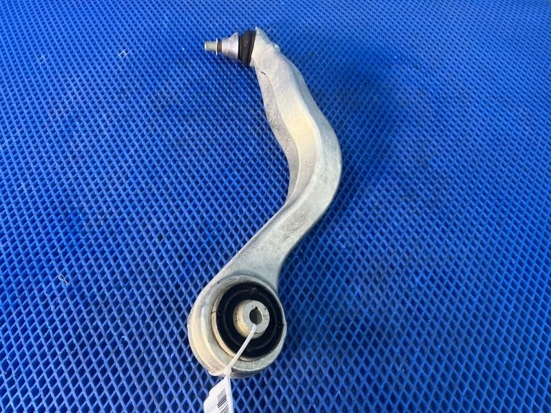 Рычаг передней подвески передний левый