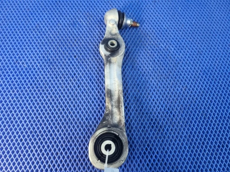 Рычаг передней подвески передний правый