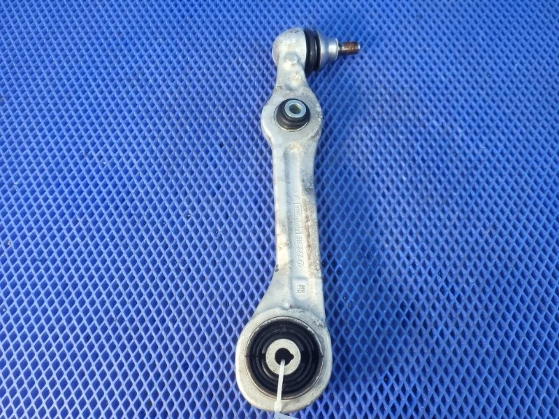 Рычаг передней подвески передний правый