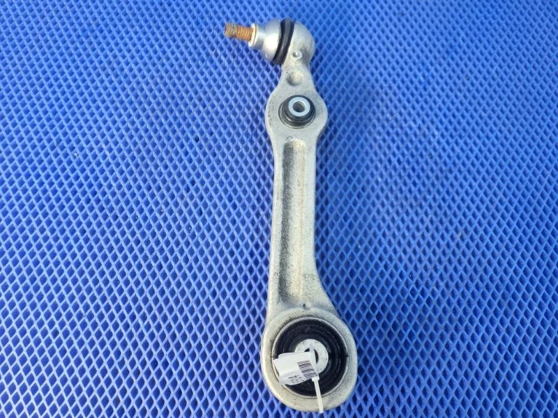 Рычаг передней подвески передний правый