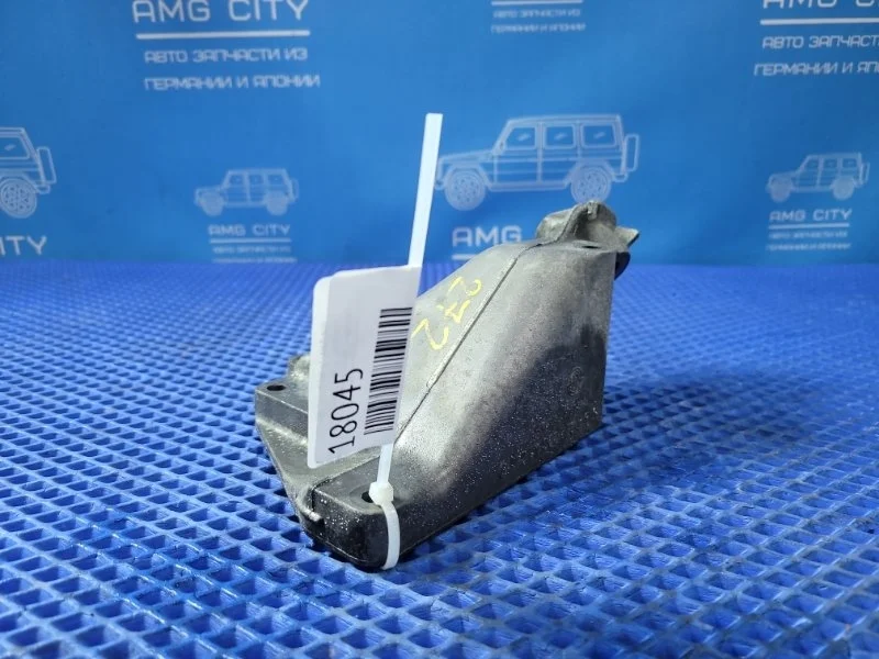 Кронштейн двигателя Mercedes-Benz GL-class X164