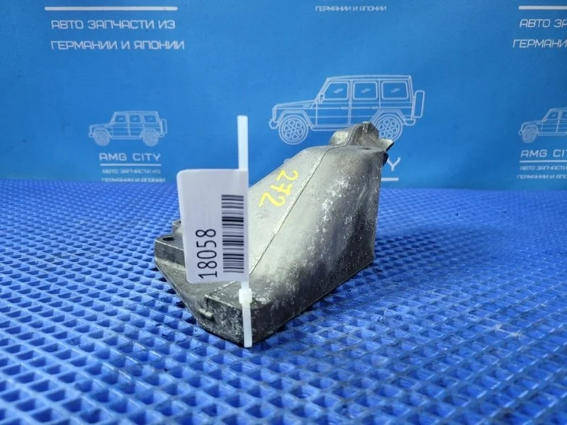 Кронштейн двигателя Mercedes-Benz GL-class X164