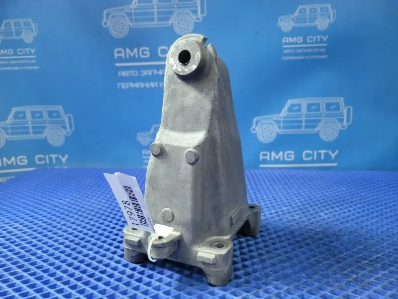 Кронштейн двигателя Mercedes-Benz E-class W212