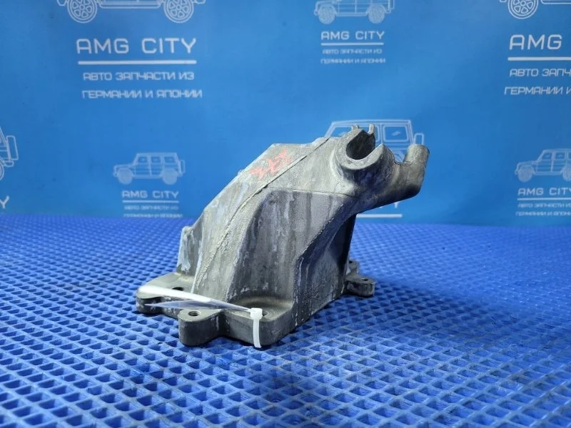 Кронштейн двигателя Mercedes-Benz GL-class X166